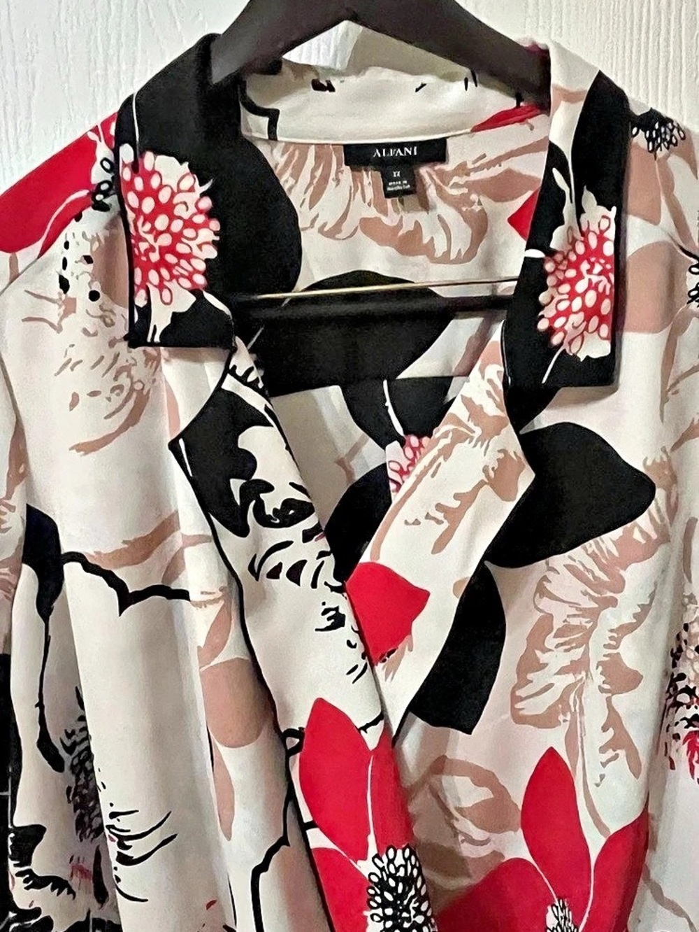 Alfani Printed Faux Wrap Top Floral Blouse in White & Red - Picture 2 of 3